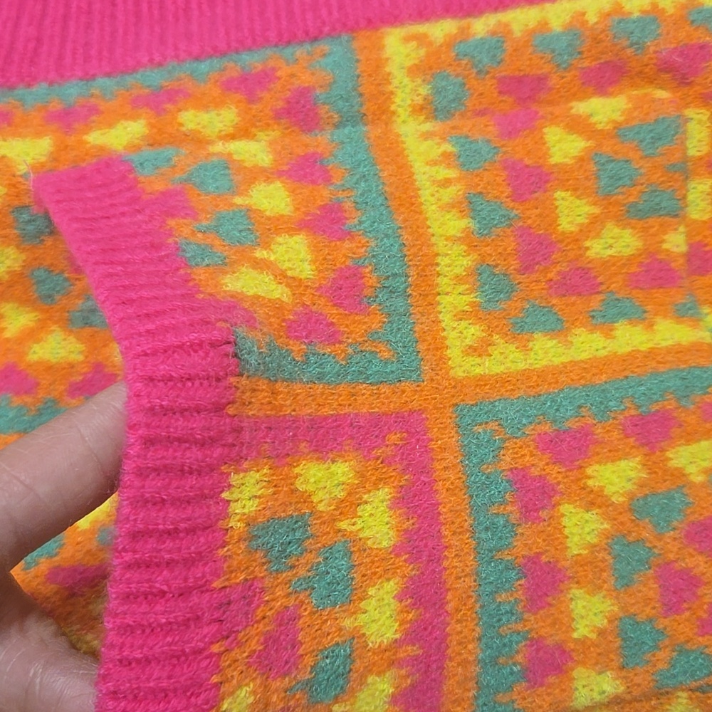 Colorful Geometric Patterned Cardigan - Picture 5 of 10